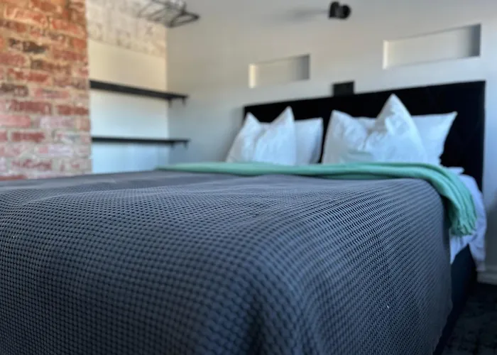 Tammsaare Close To * Pärnu